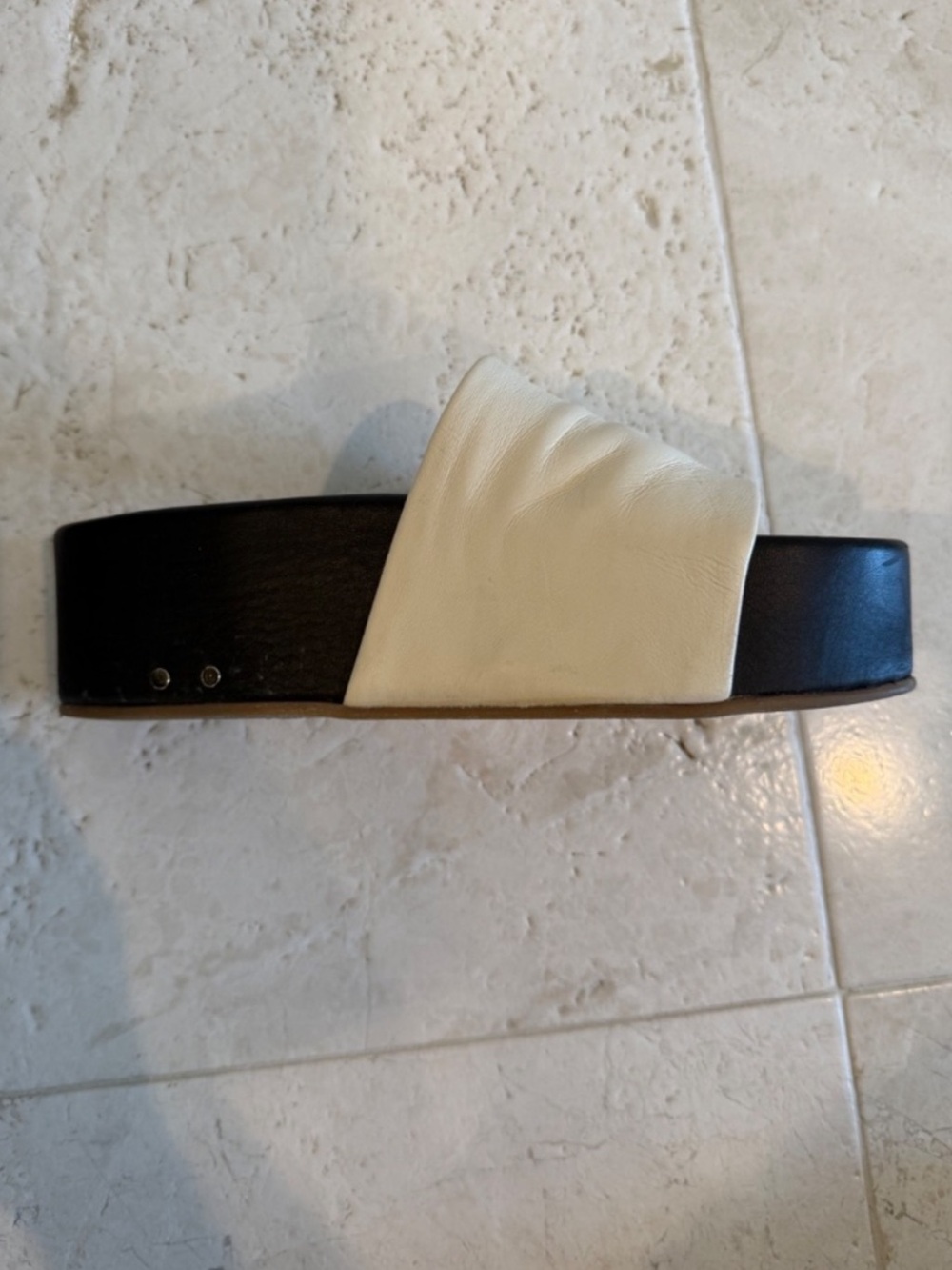 BEEK • BLACK & IVORY LEATHER PLATFORM SLIDES SIZE 8 EUC - Picture 5 of 10